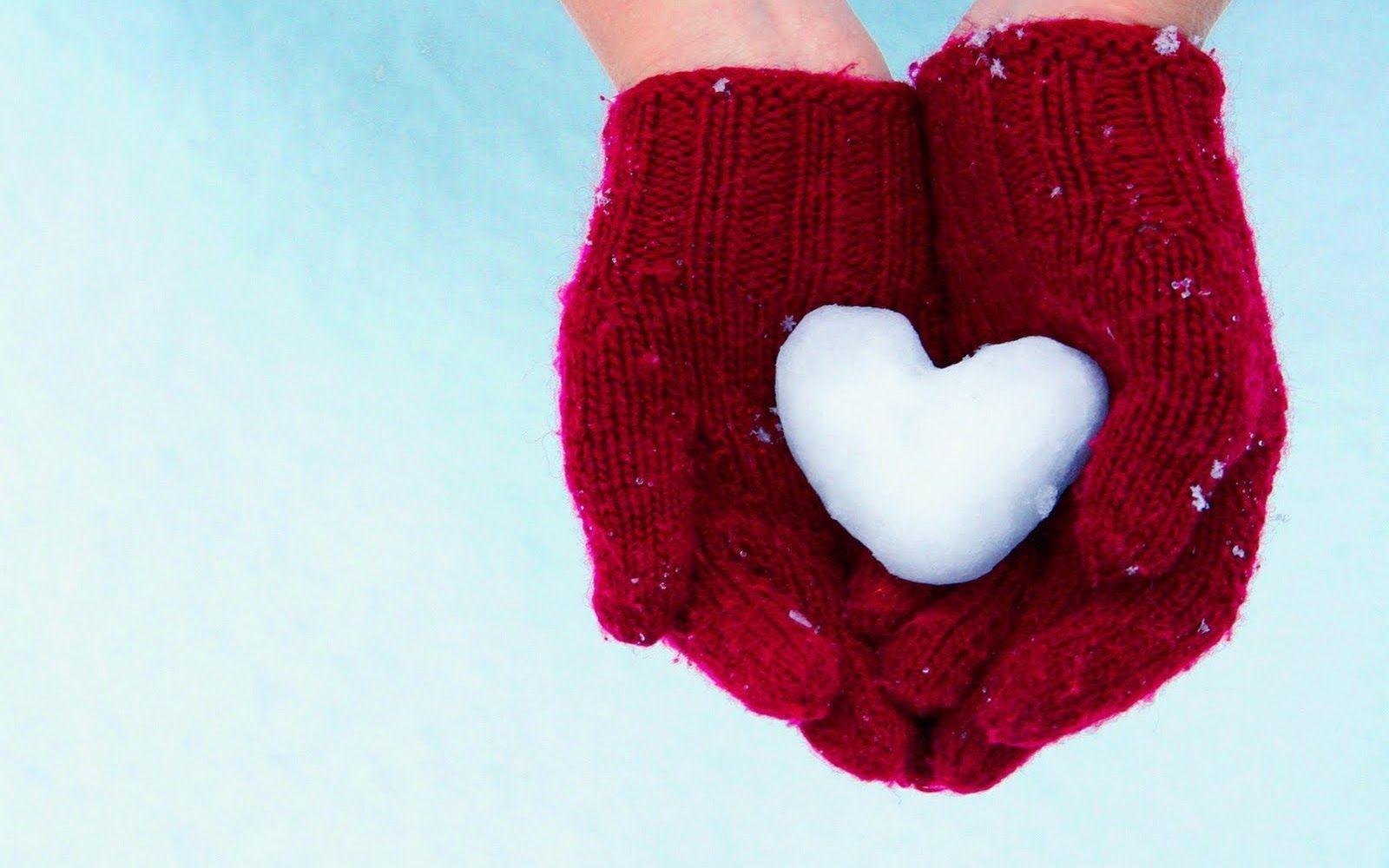 1600x1000 Winter Love Desktop Wallpaper