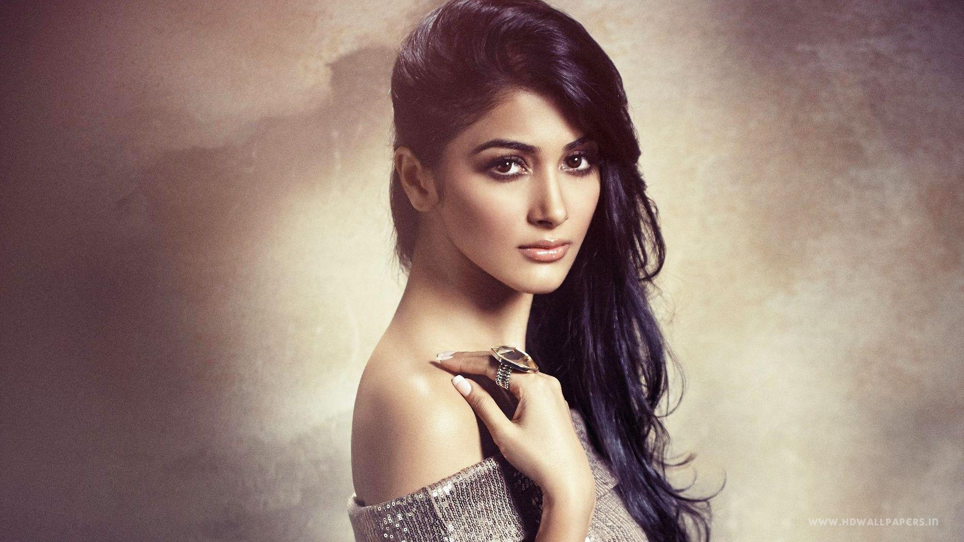 Bollywood Actress Wallpapers - Top Free Bollywood Actress Backgrounds -  WallpaperAccess