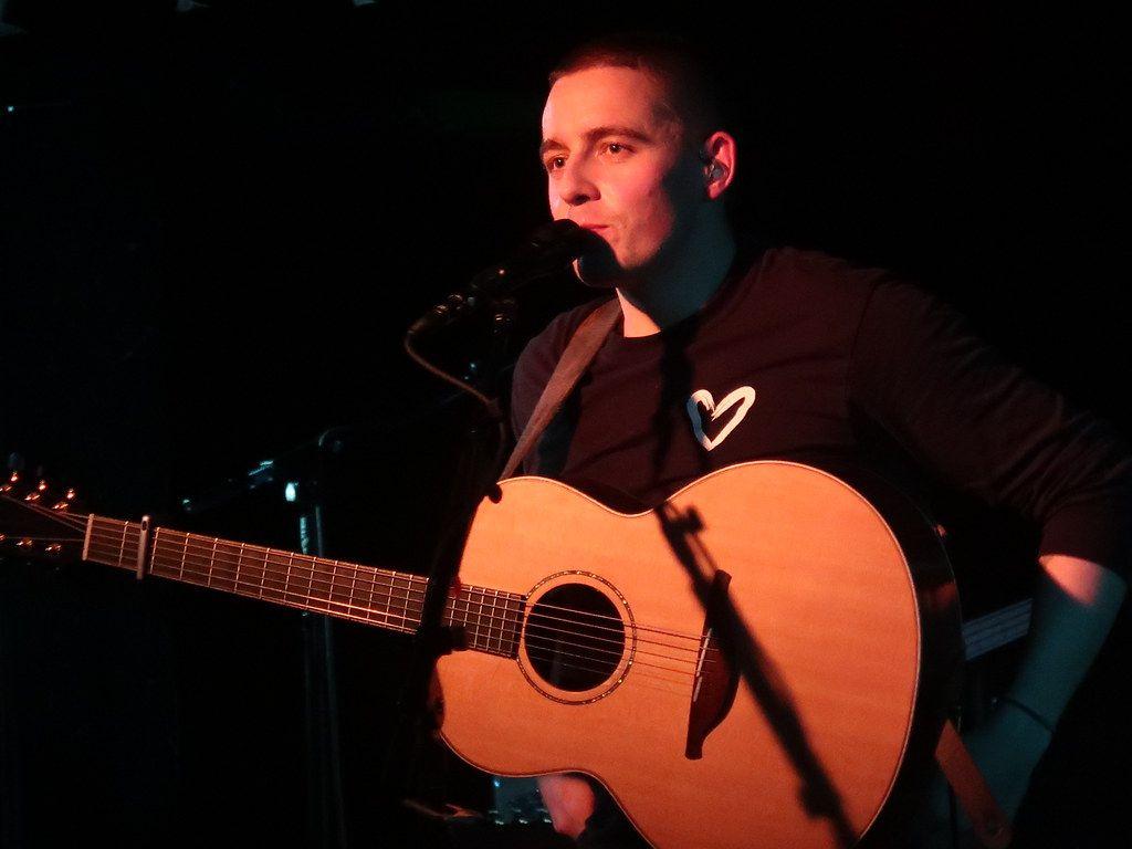 1024x768 Dermot Kennedy. Dermot Kennedy Keep The Evenings Long Tour