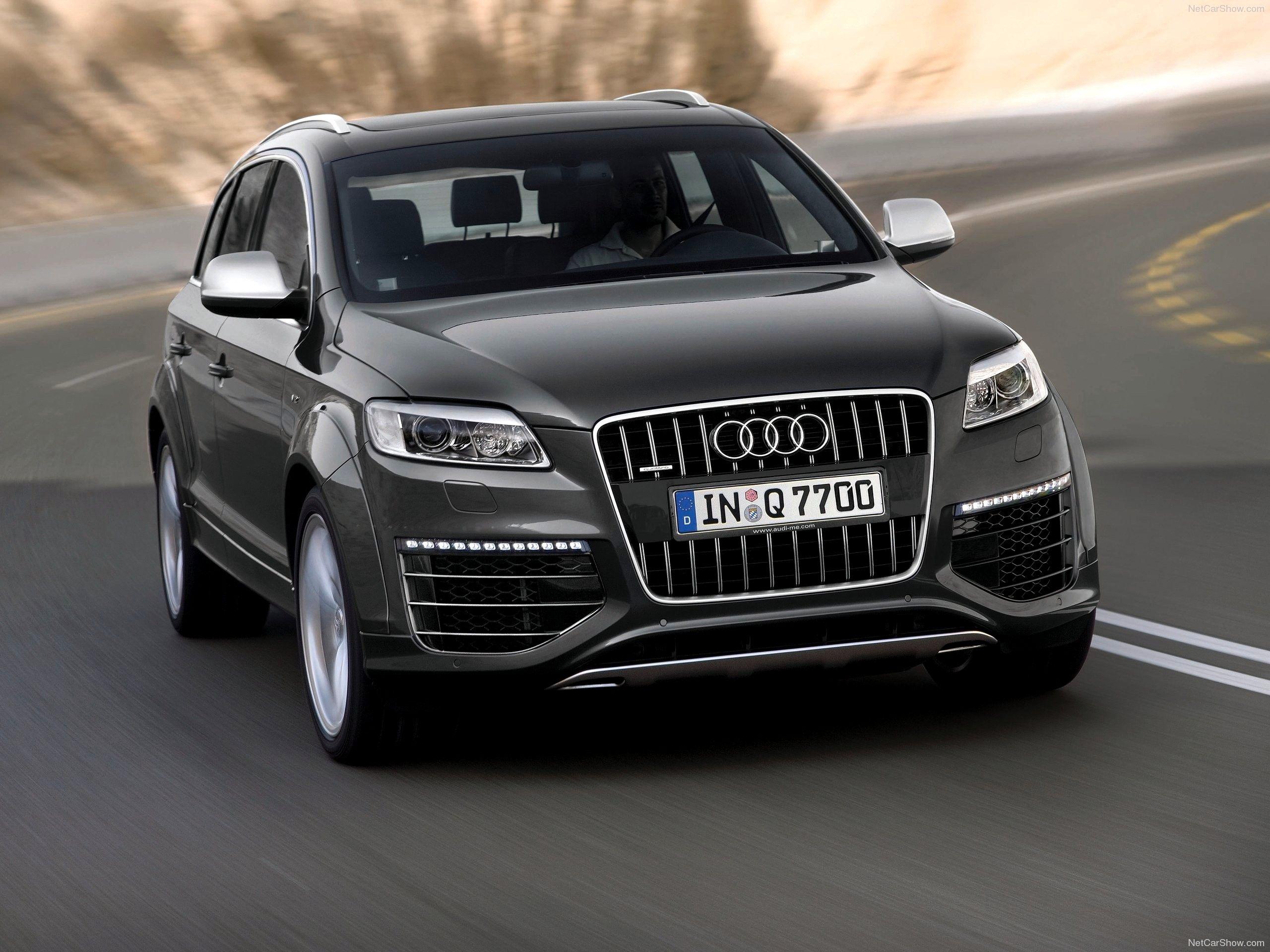 2560x1920 Pack.116: Audi Q7 Wallpaper (2560x1920)