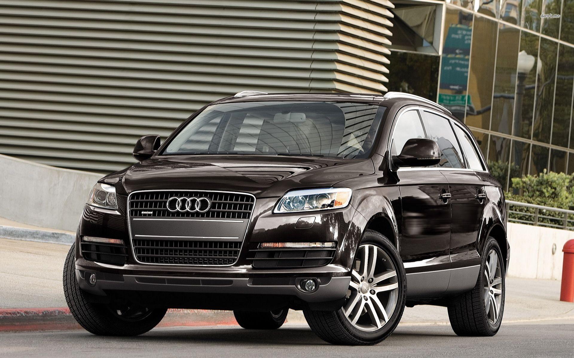 1920x1200 Front view of a black Audi Q7 wallpaper wallpaper