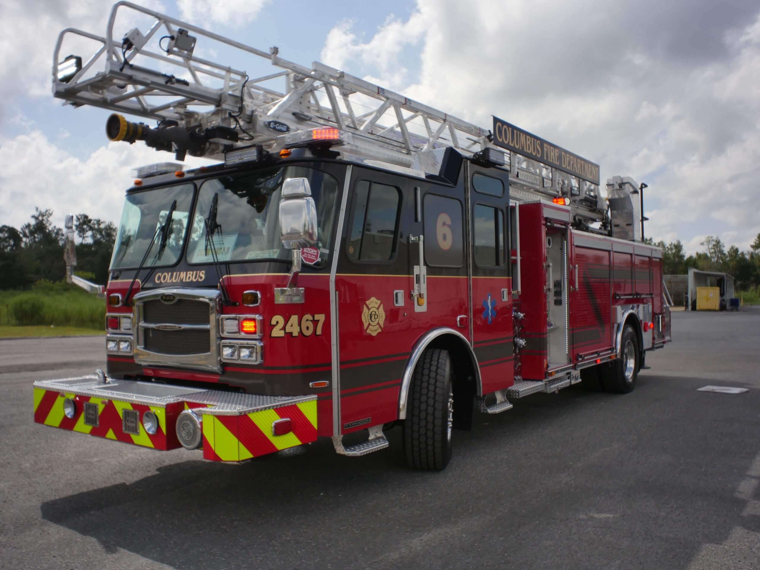 2560x1920 Fire Truck Gallery