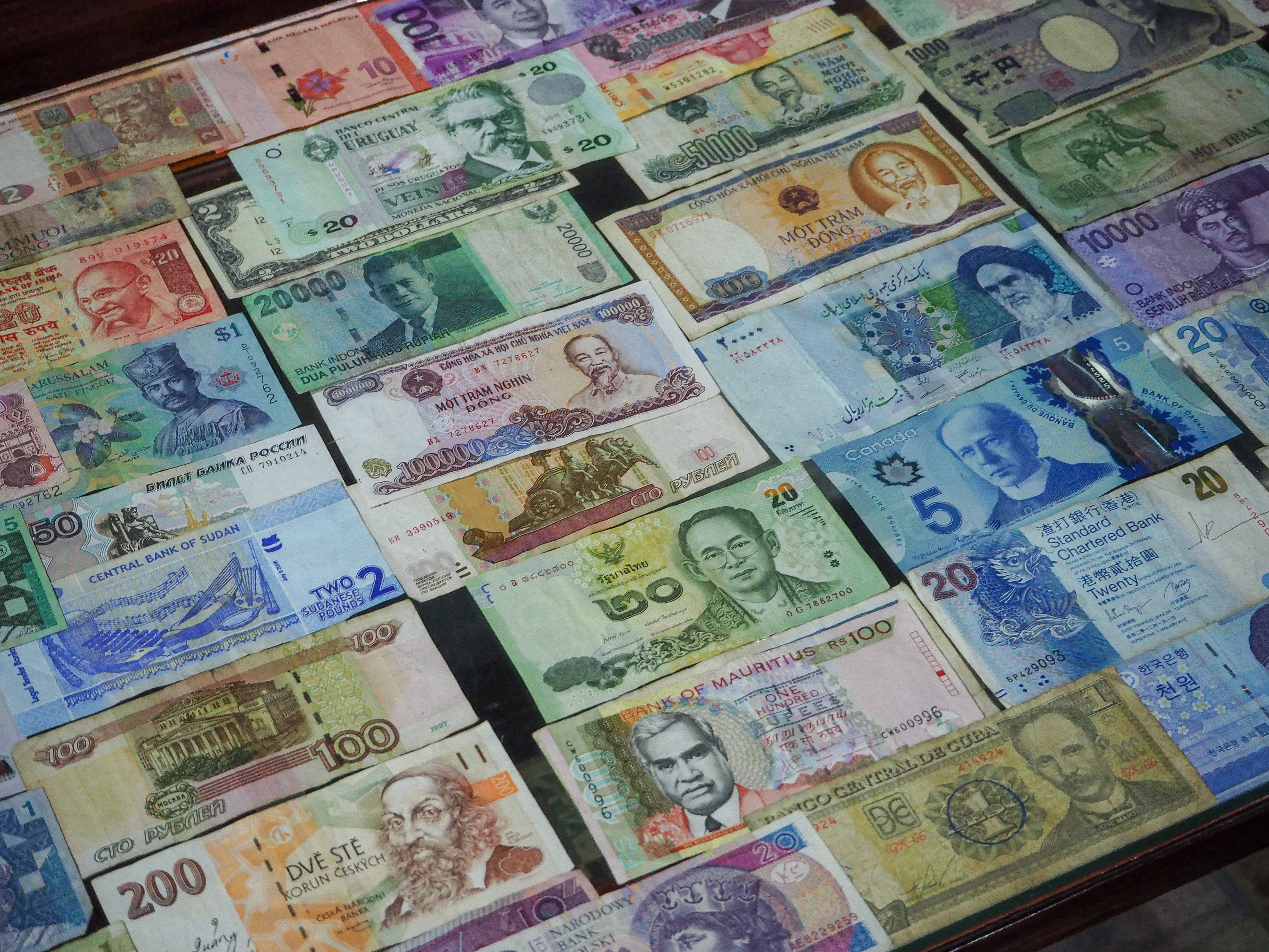 4608x3456 Global Currency Wallpaper