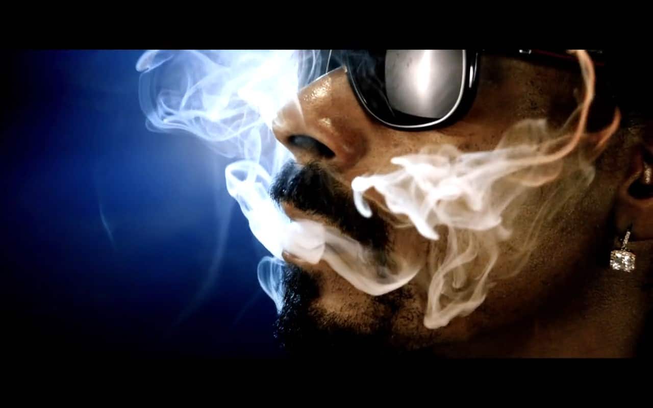 1280x800 I had a smoke with Snoop Dogg last night, I don't smoke but he