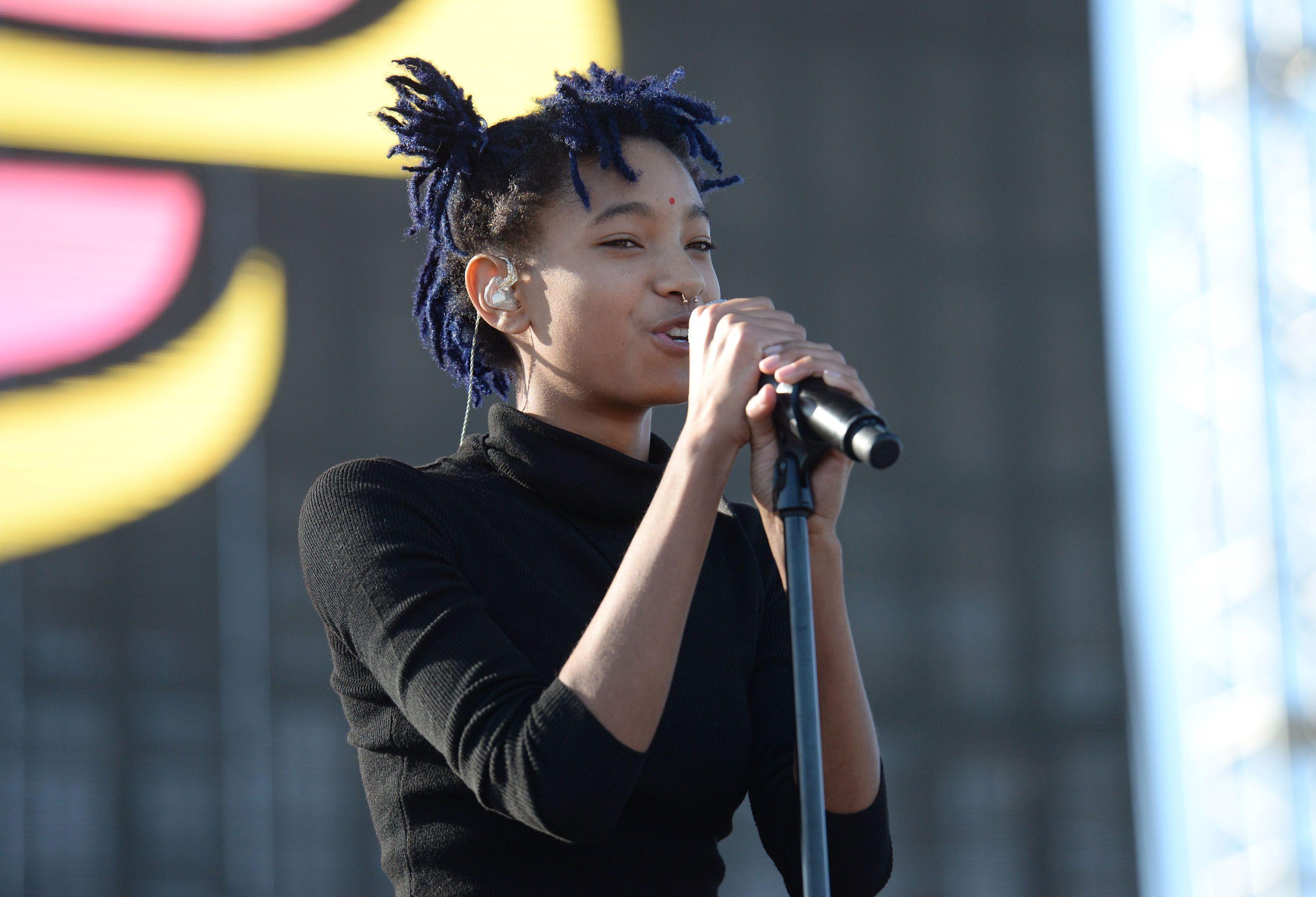3000x2045 Willow Smith Wallpaper High Quality