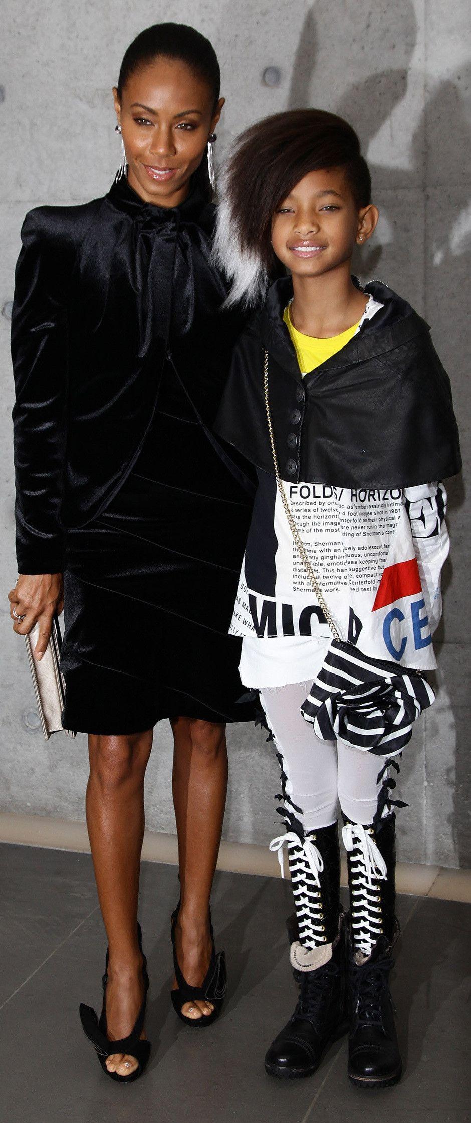 940x2241 Willow Smith, Front Row At Armani With Megan Fox & Pierre