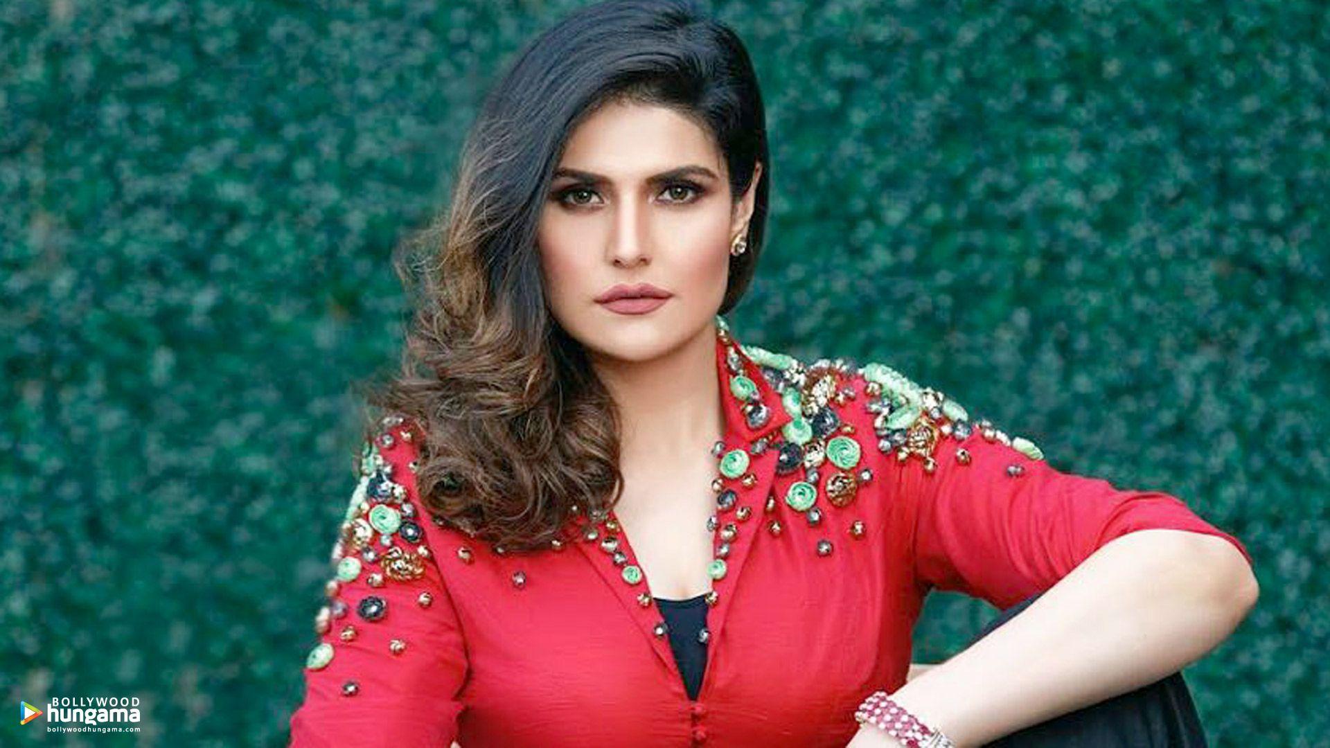 Zareen Khan Wallpapers Top Free Zareen Khan Backgrounds Wallpaperaccess