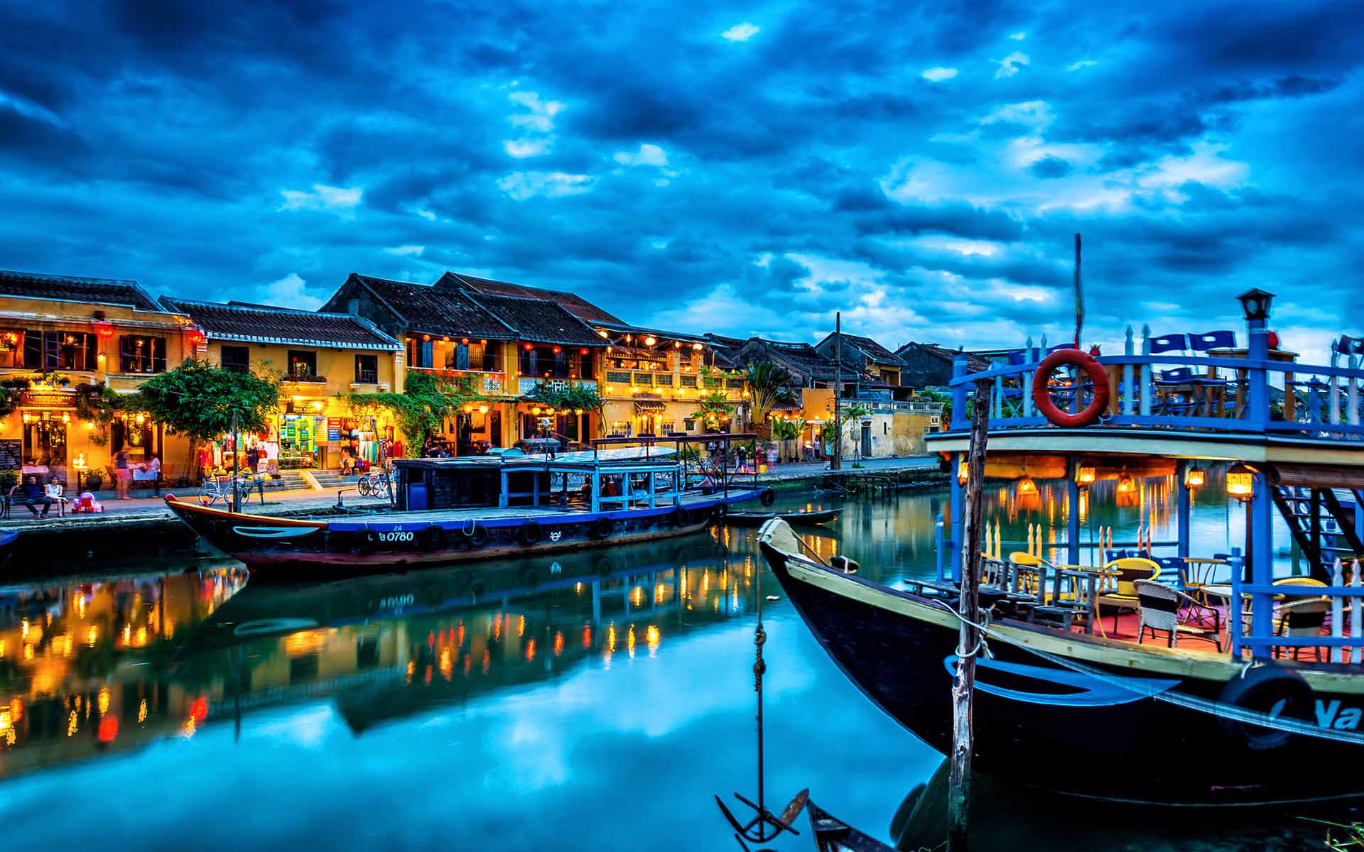 1920x1200 Hanoi Hoi An private transfer and sightseeing with Tam Le