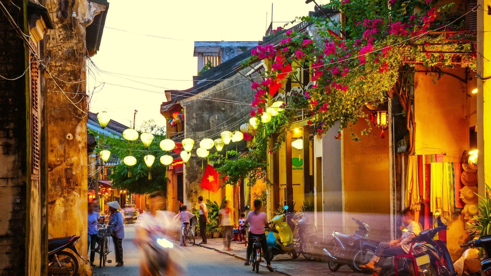 1600x900 Exploring Hoi An: The Ultimate Travel