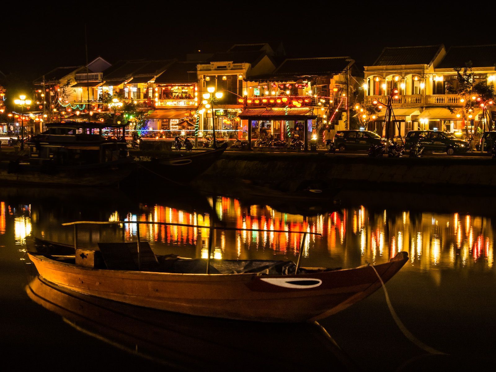 1600x1200 Hoi An surpasses Chiang Mai to become