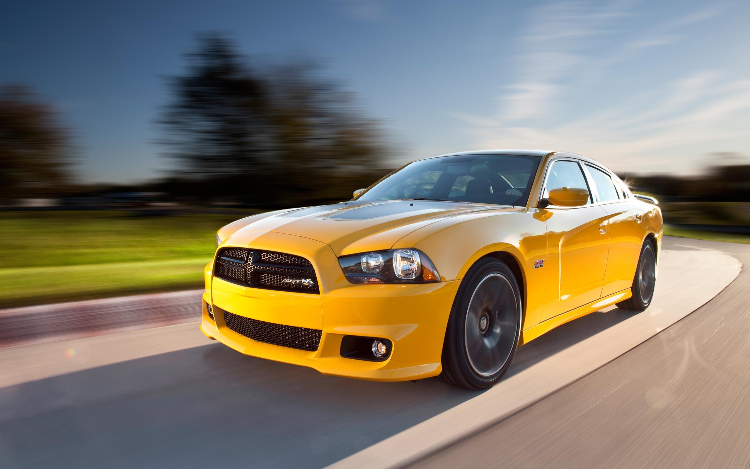 2560x1600 Yellow Car Wallpaper