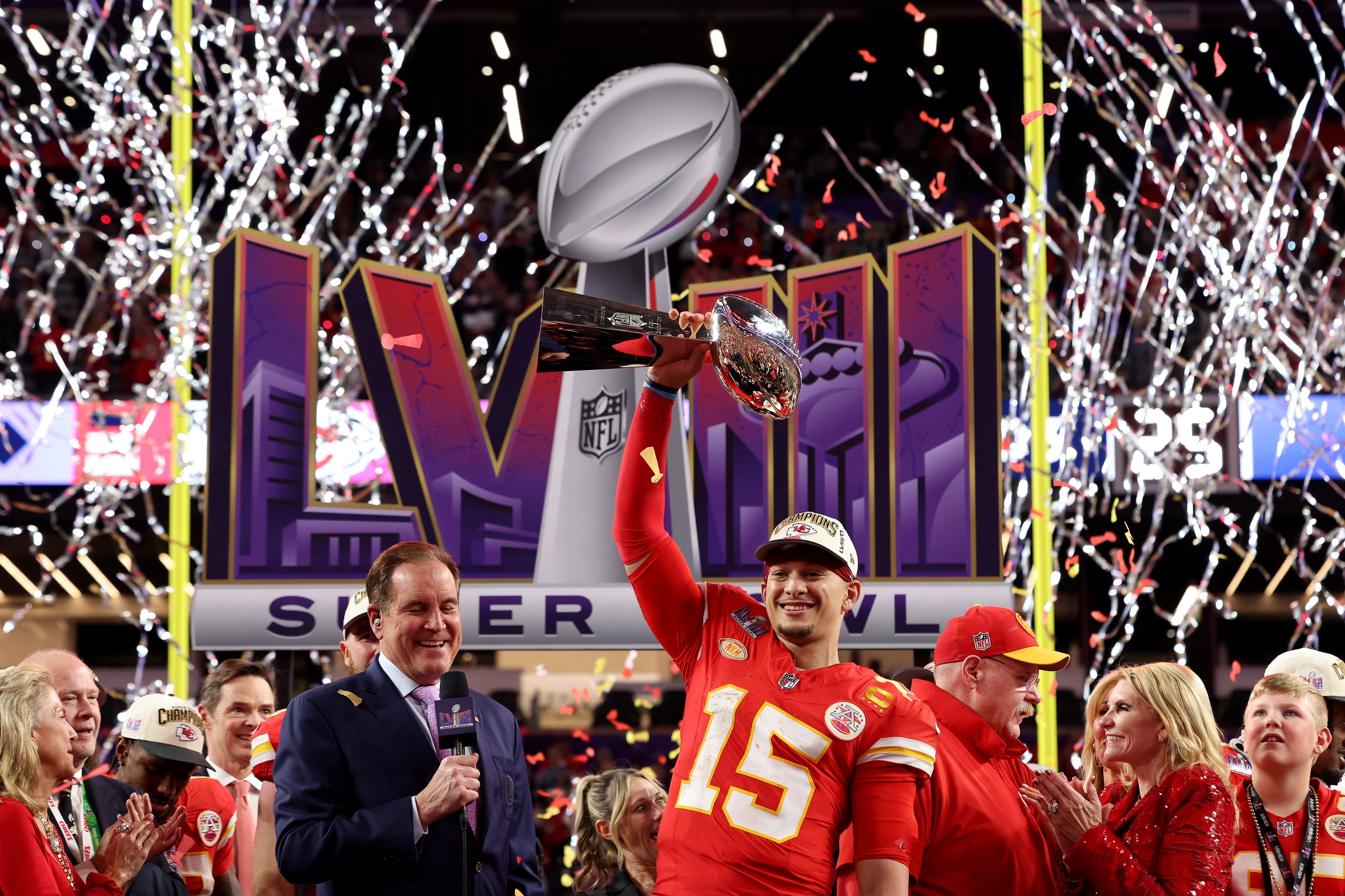 5613x3741 Super Bowl 2024 photo: Chiefs beat
