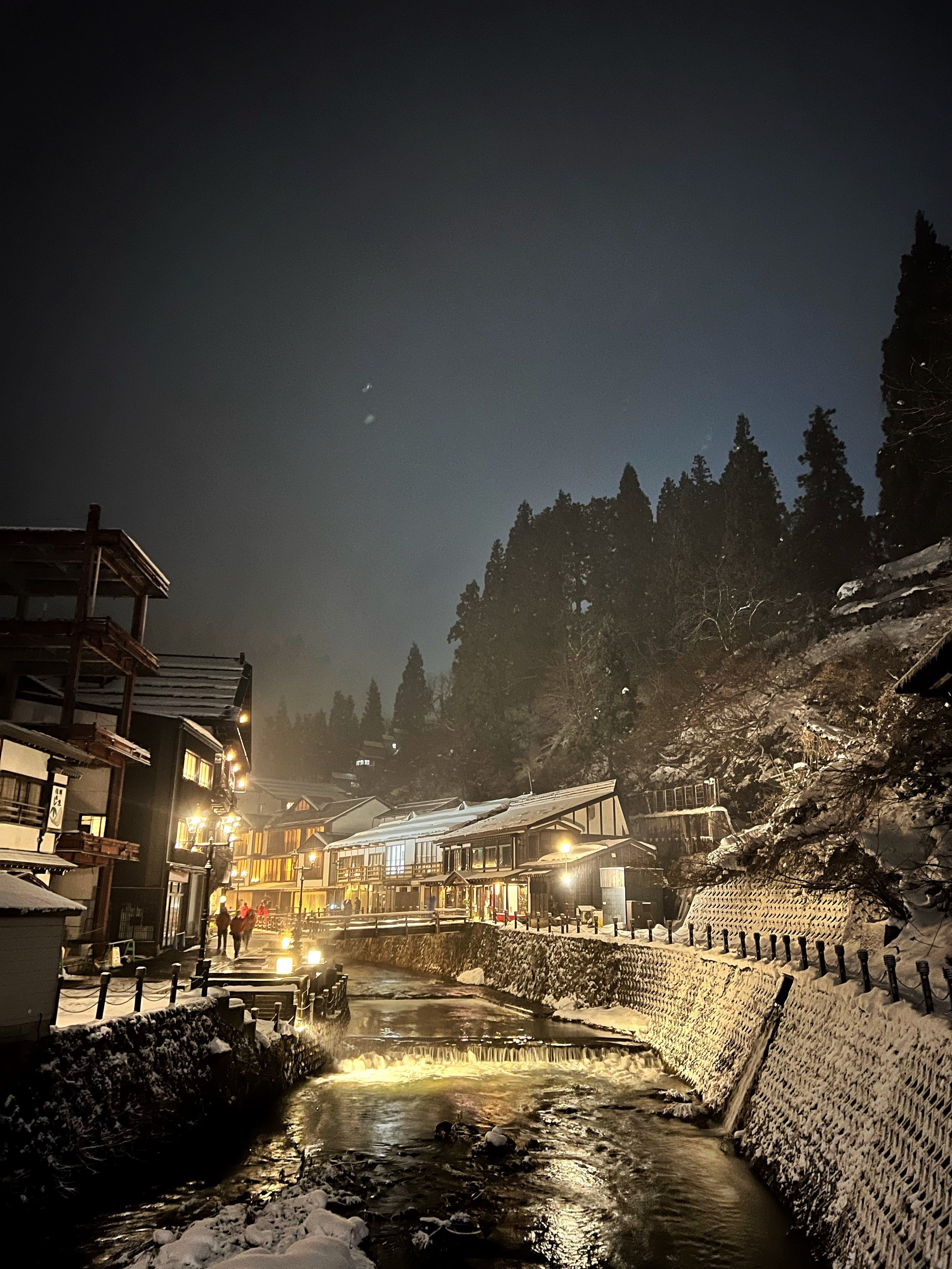 2500x3333 Ginzan Onsen
