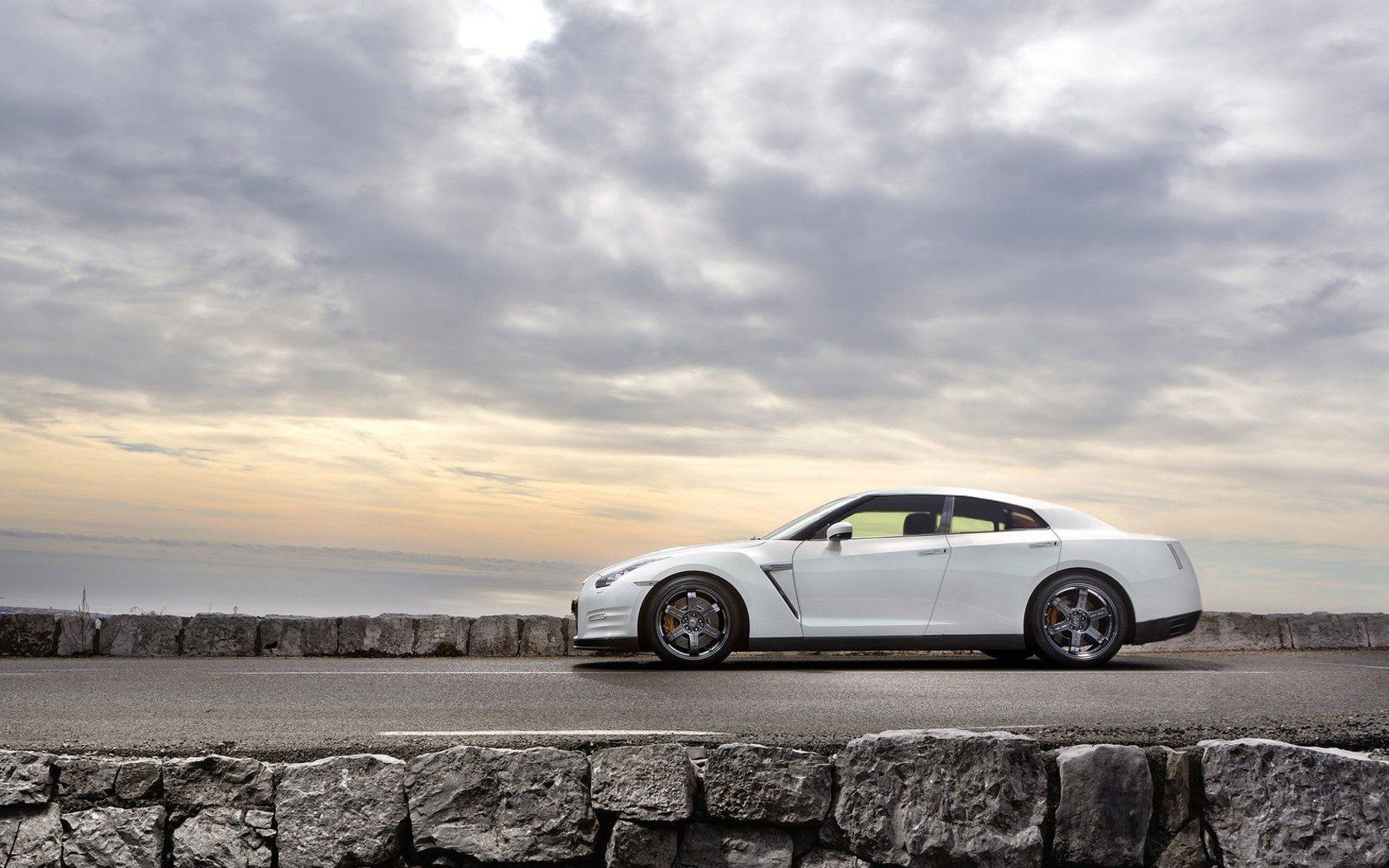 1680x1050 Car Side Wallpaper