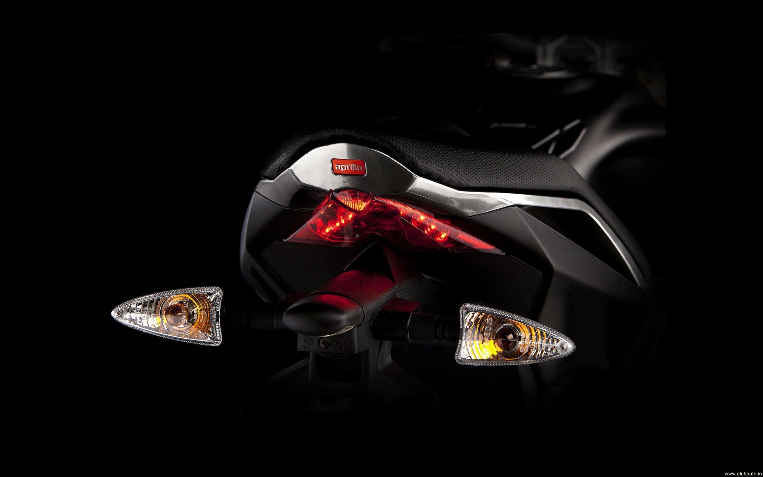 2560x1600 Wallpaper > Bikes > Aprilia > Tuono V4 APRC > Aprilia Tuono