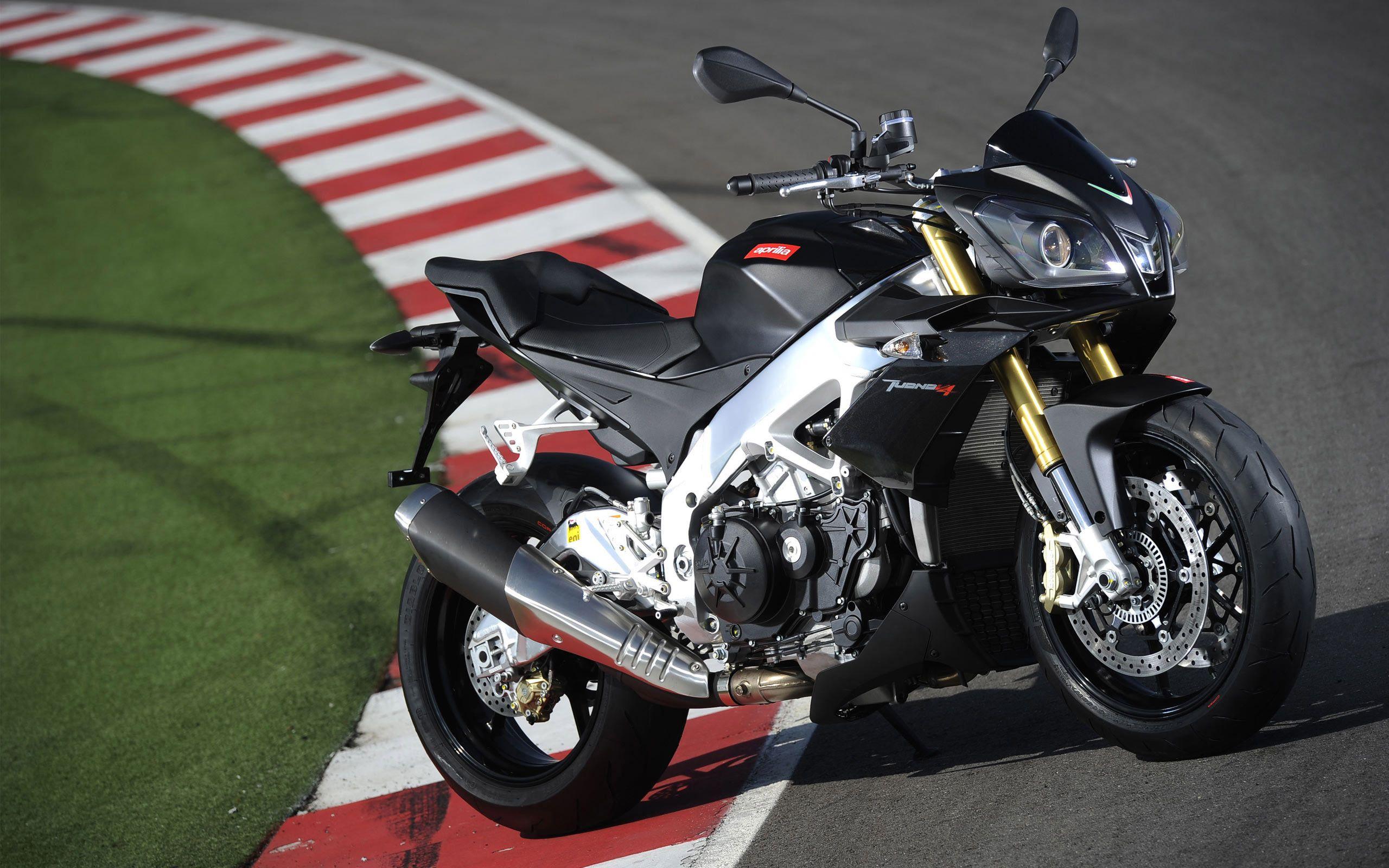 2560x1600 Aprilia Wallpaper