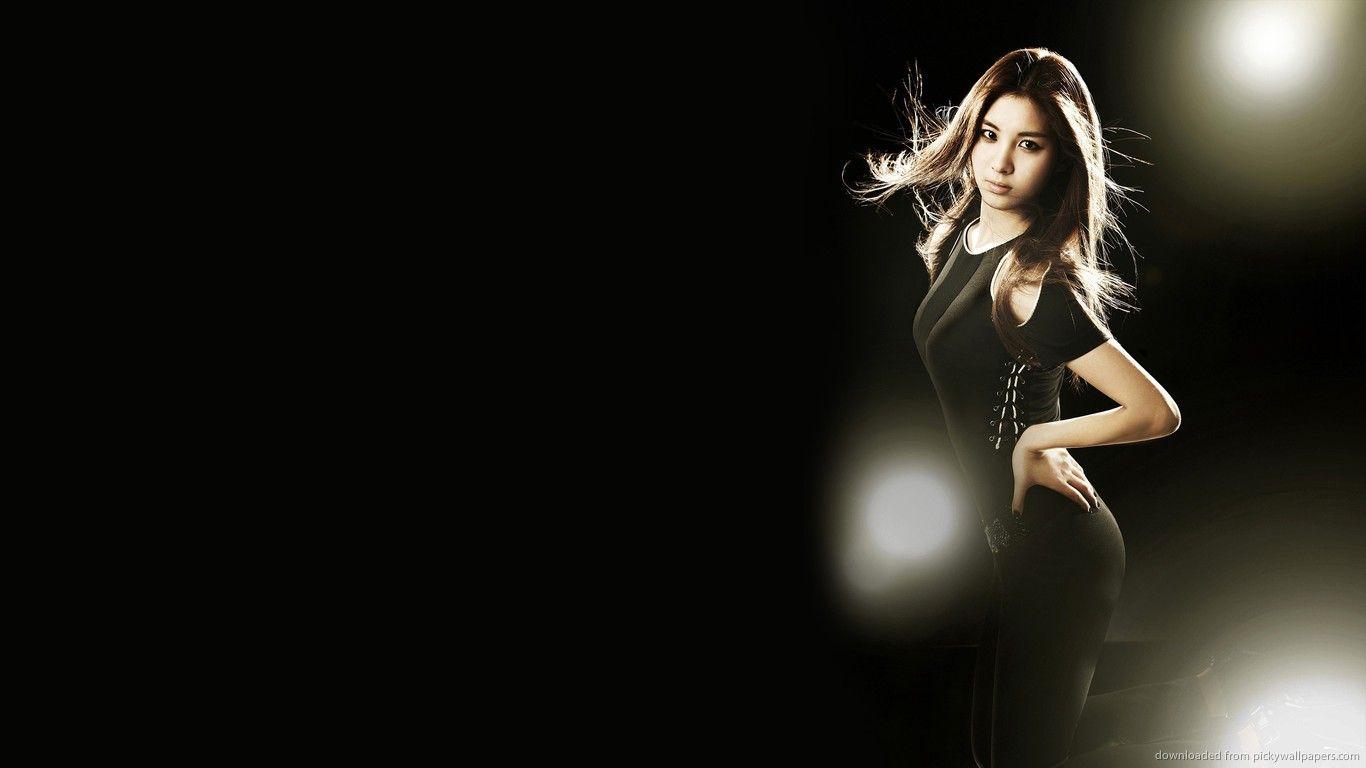 1366x768 Hot Korean Girl Wallpaper Run Devil Run, HD
