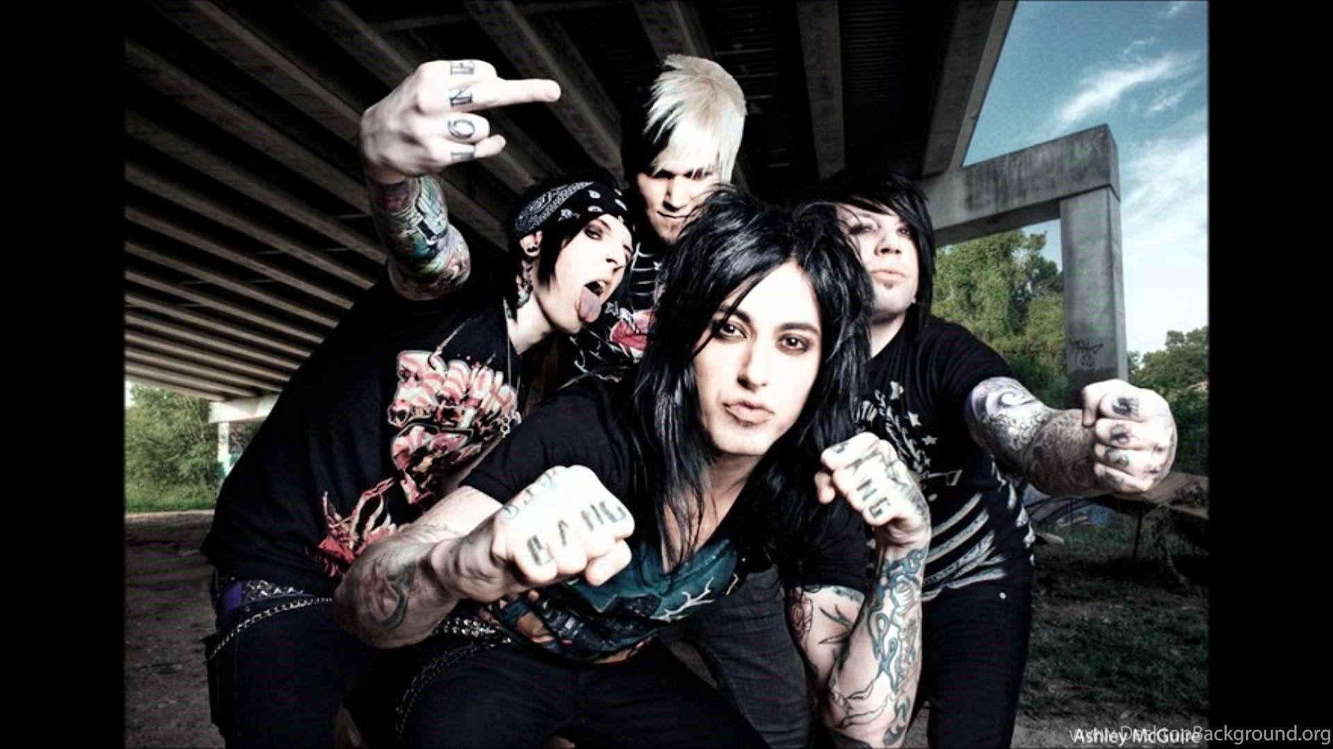 Falling in Reverse Wallpapers Top Free Falling in Reverse Backgrounds WallpaperAccess