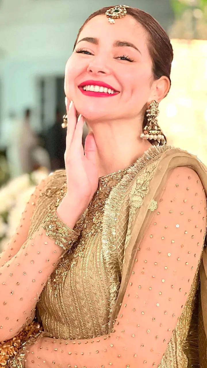 720x1280 पाक एक्ट्रेस हानिया, जिनकी