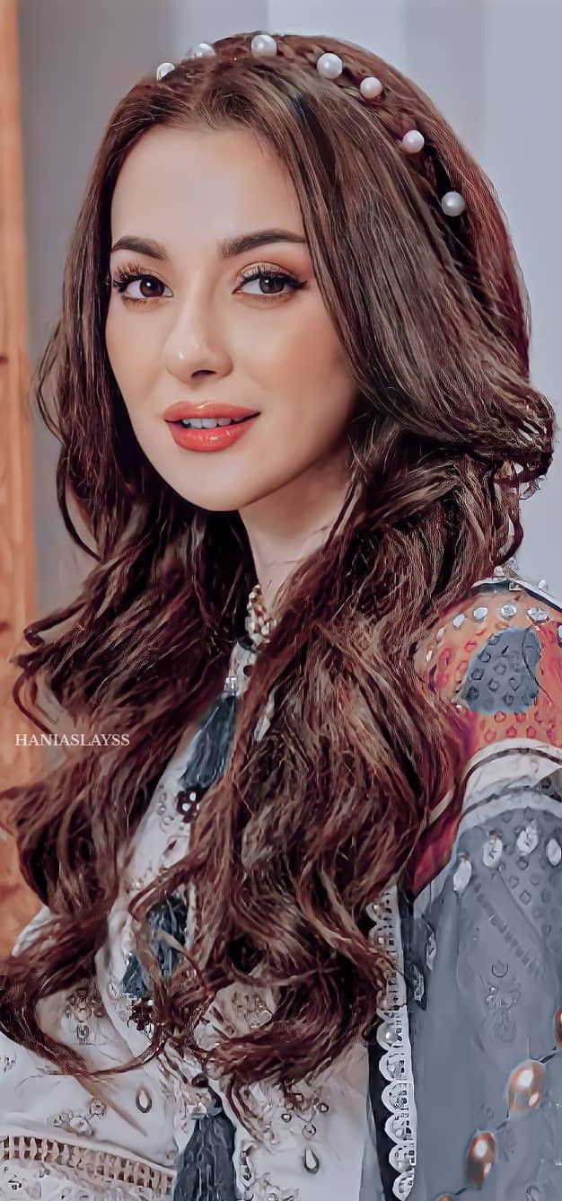 626x1337 Hania Aamir ideas. hania amir