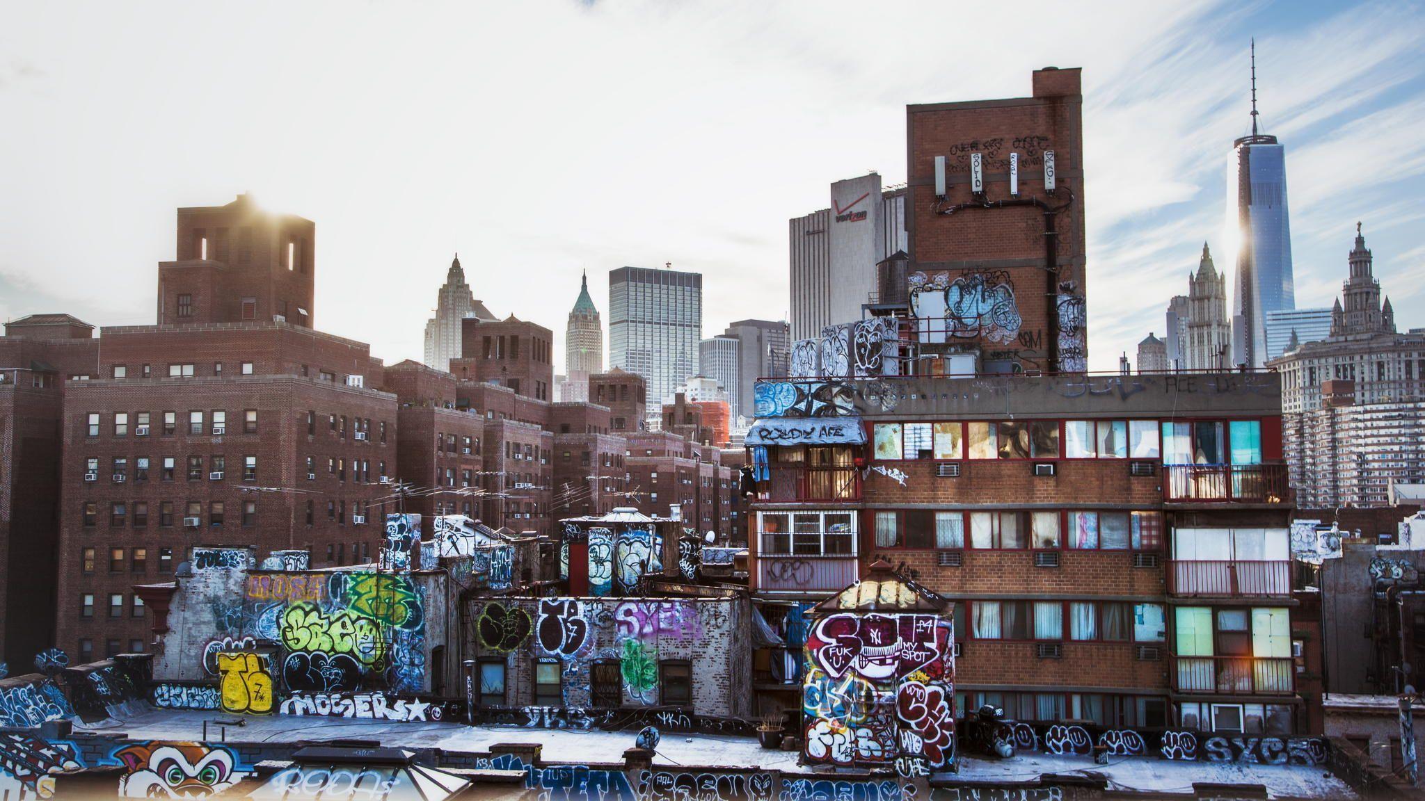 2048x1152 New York Graffiti Wallpaper