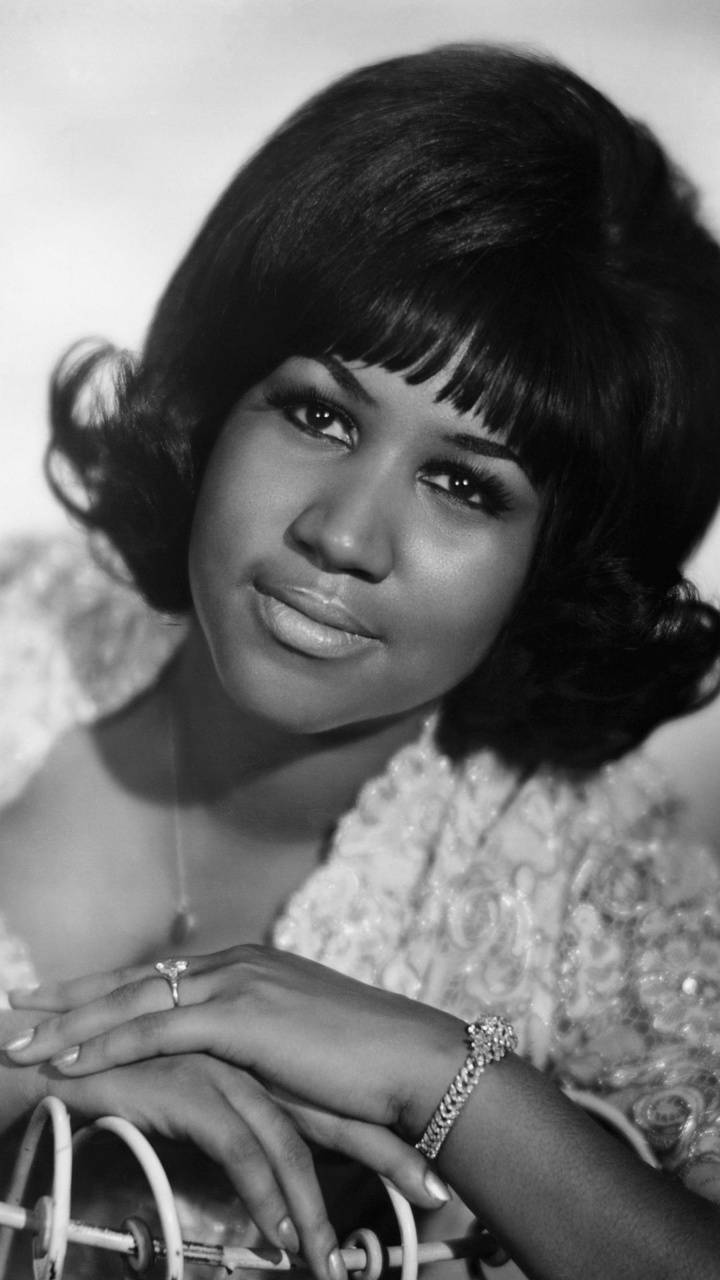 720x1280 Aretha Franklin Wallpaper
