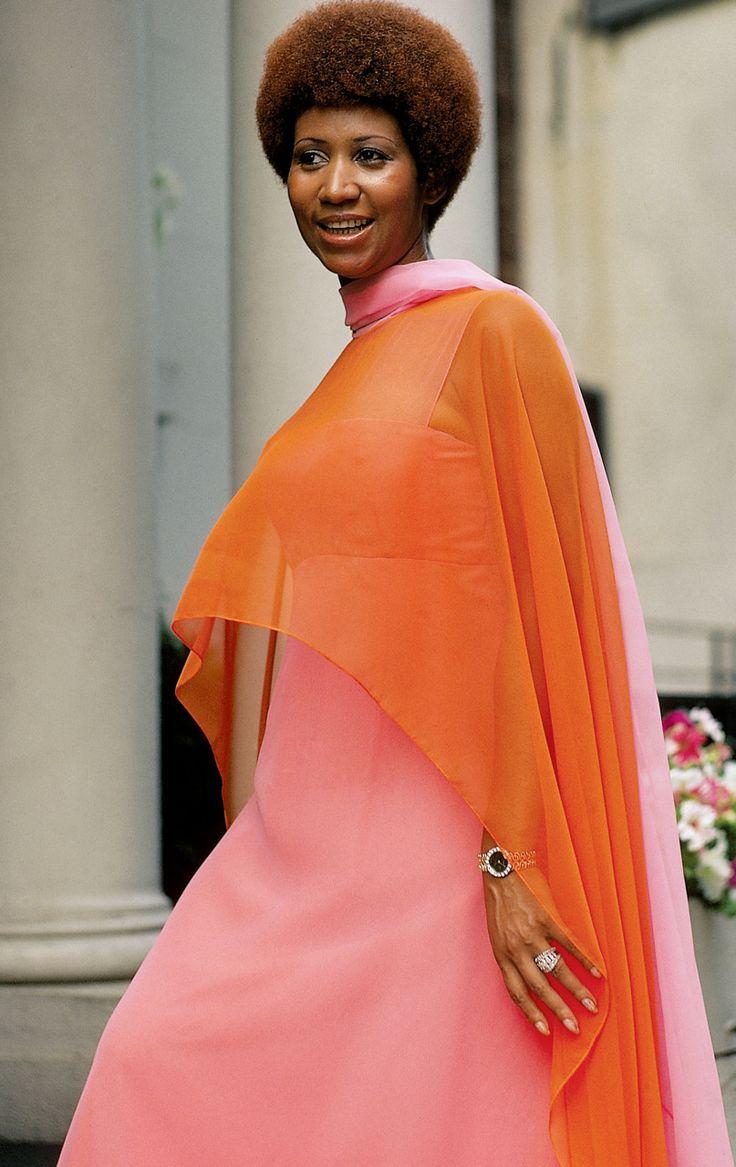 736x1167 Aretha Franklin Wallpaper