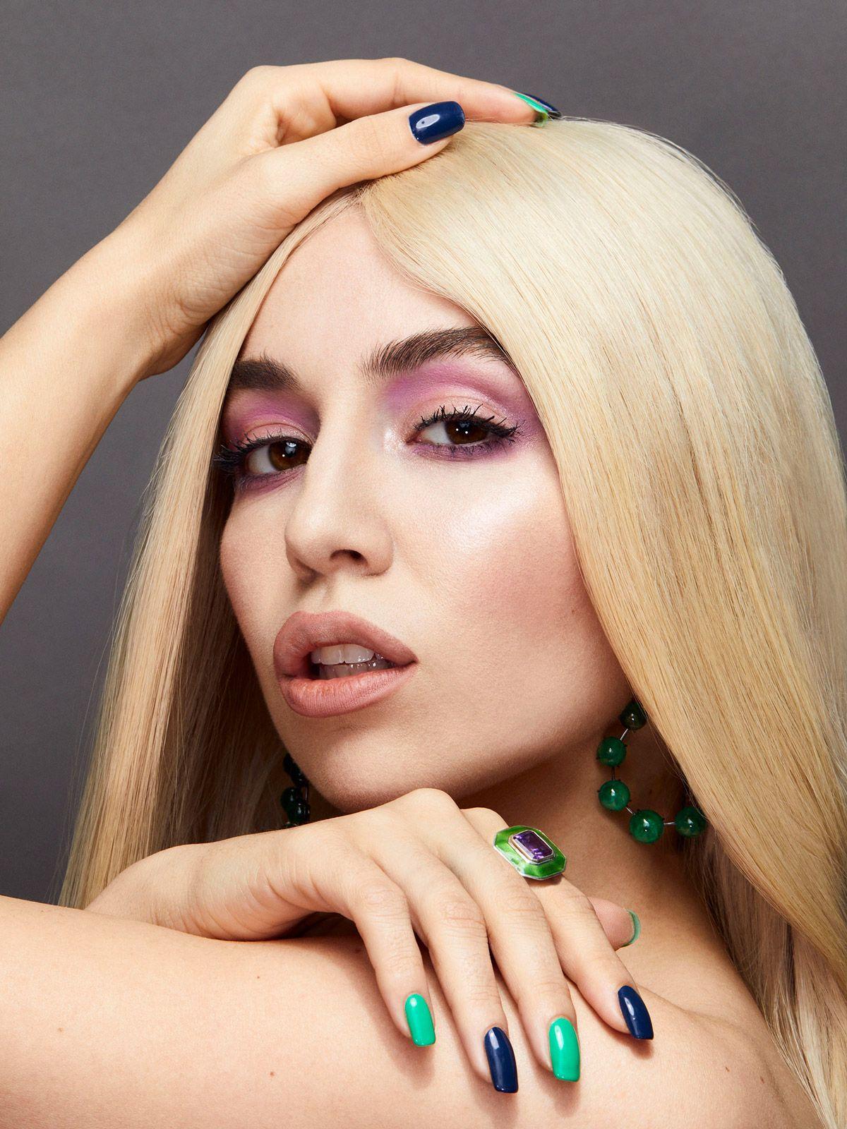 Ava Max Wallpapers - Top Free Ava Max Backgrounds - WallpaperAccess