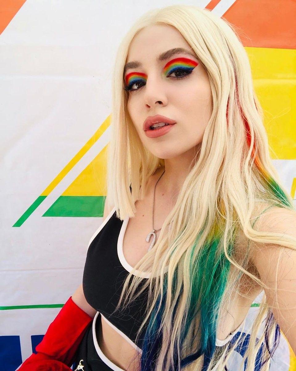 Ava Max Wallpapers - Top Free Ava Max Backgrounds - WallpaperAccess