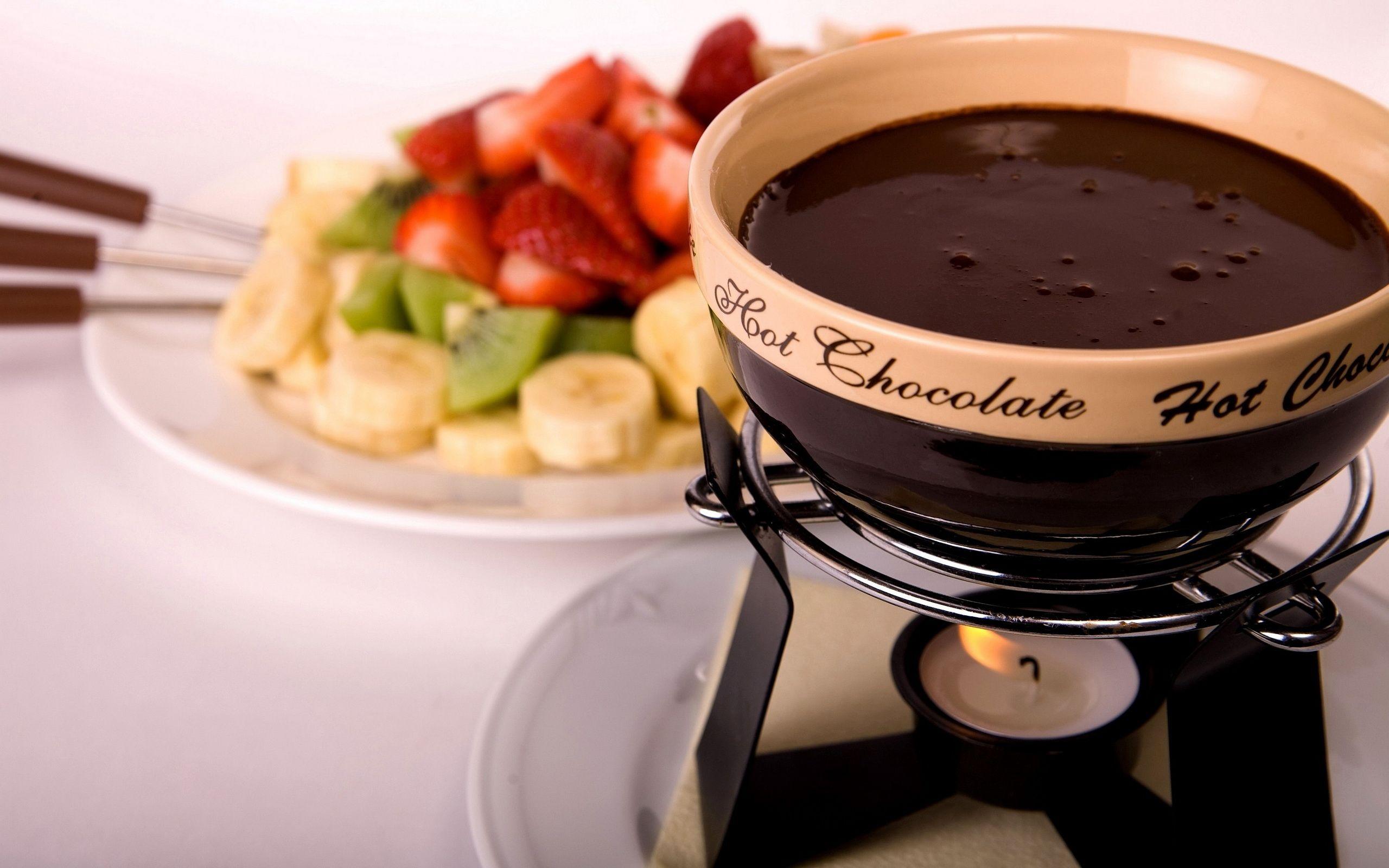 2560x1600 Hot Chocolate Background