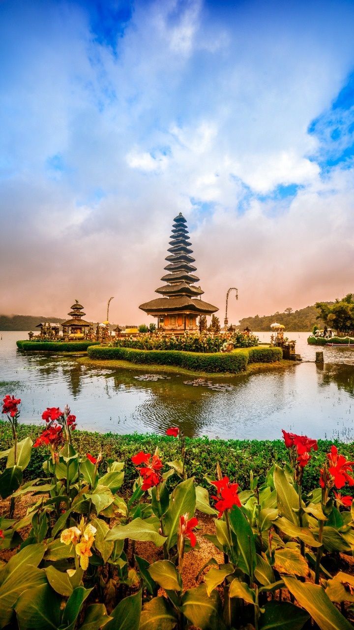 720x1280 price of an iPhone 15: Bali, Vietnam