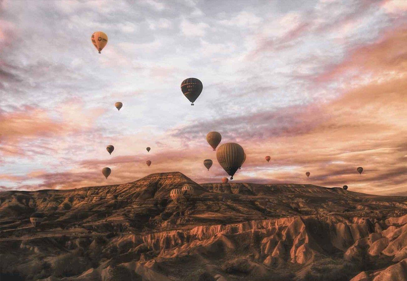 1300x898 Cappodocia Hot Air Balloon Wallpaper Mural