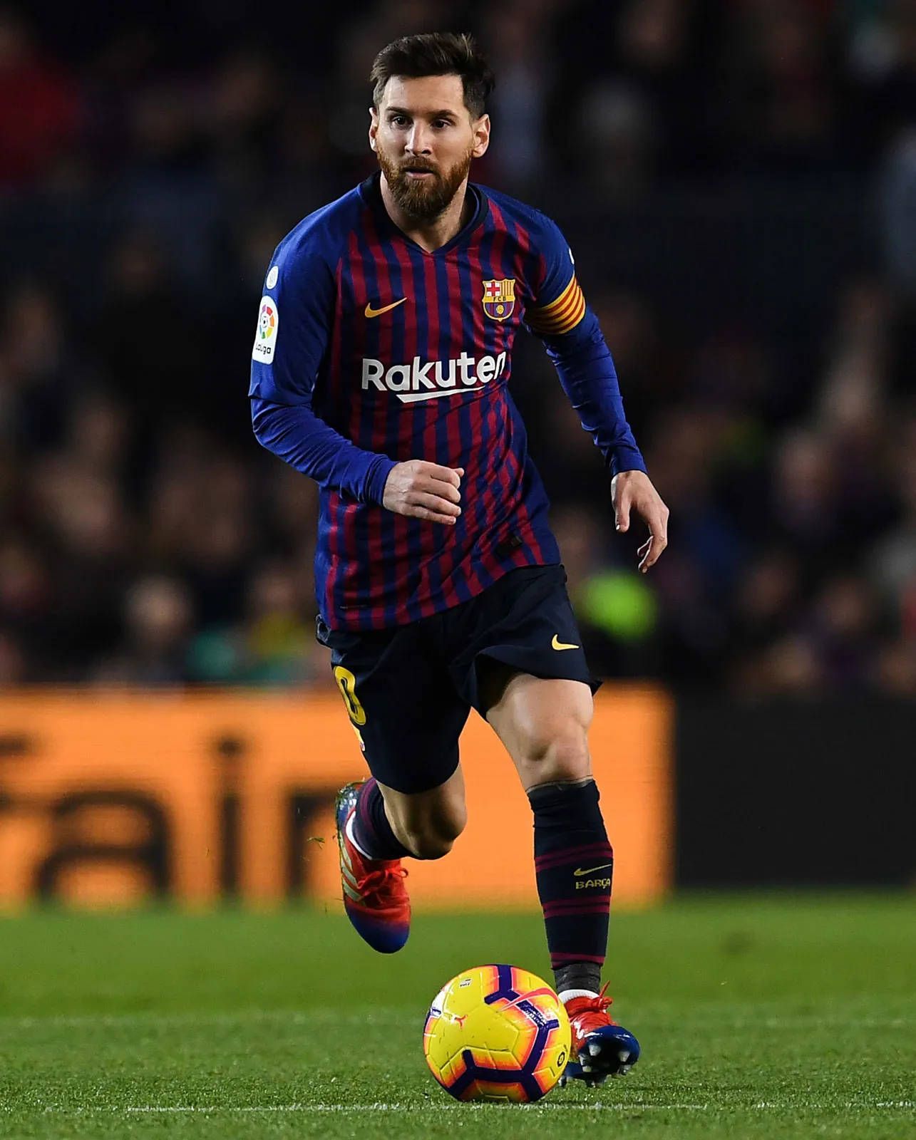 1285x1600 Dribbling Messi 4k Ultra HD Wallpaper