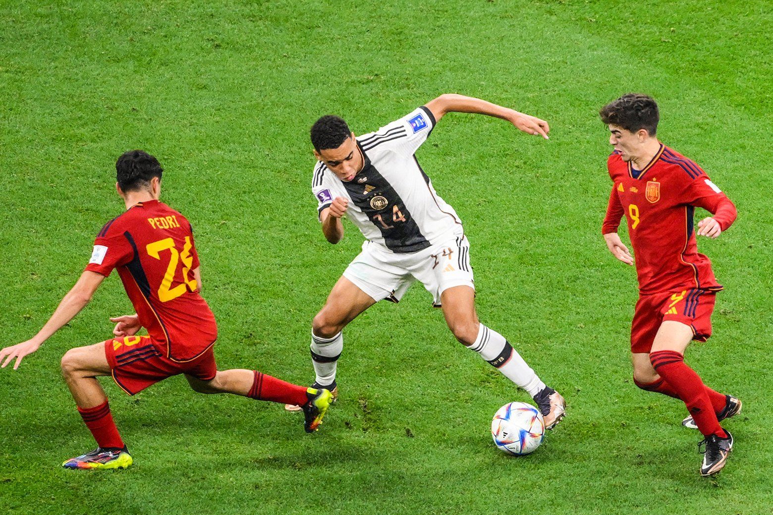 1560x1039 Jamal Musiala Is the Closest to Messi