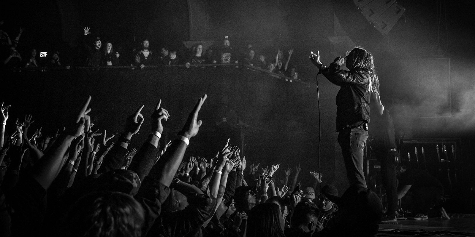 1600x800 Concert Photo & Review