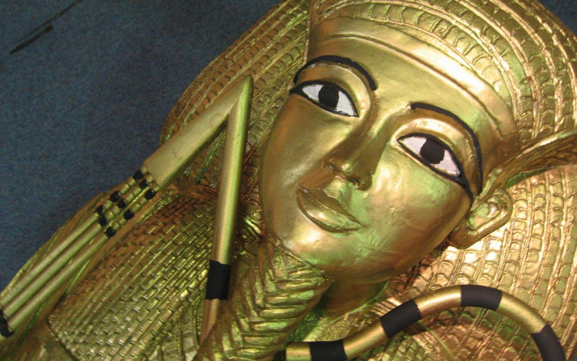 1920x1200 Nefertiti Wallpaper