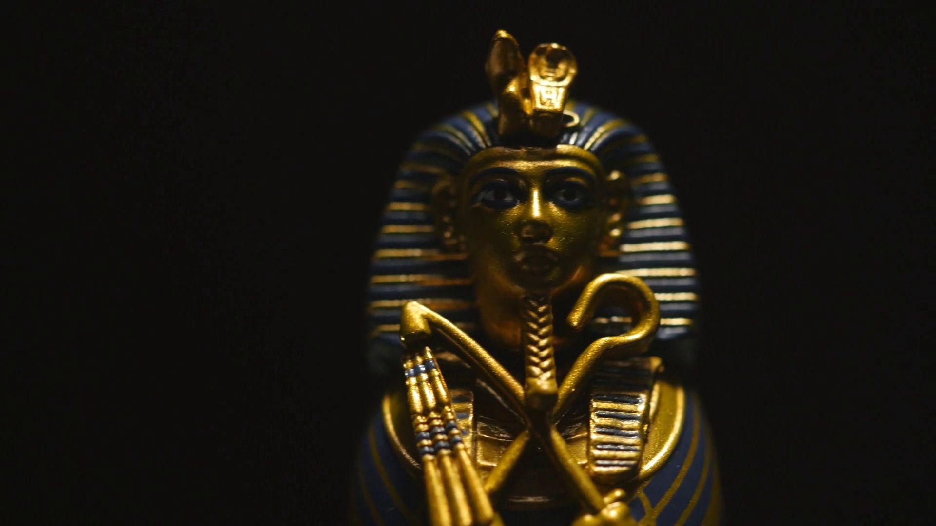 Фараон обои. Фараоны древнего Египта Тутанхамон. Сокар Бог Египта. Египет Анубис статуи фараонов. Осирис древний Египет Мумия.