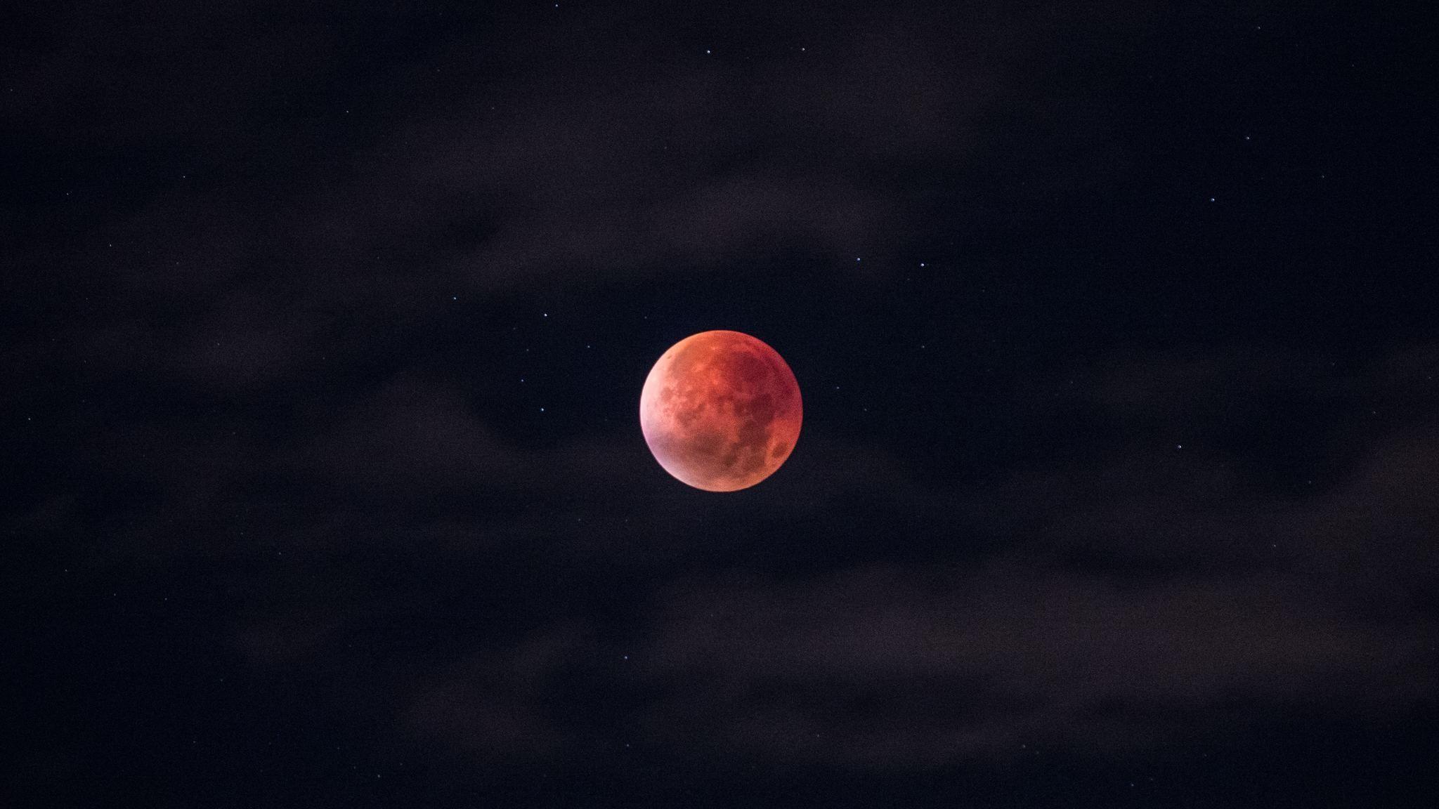 2048x1152 Blood Moon 2048x1152 Resolution HD 4k Wallpaper