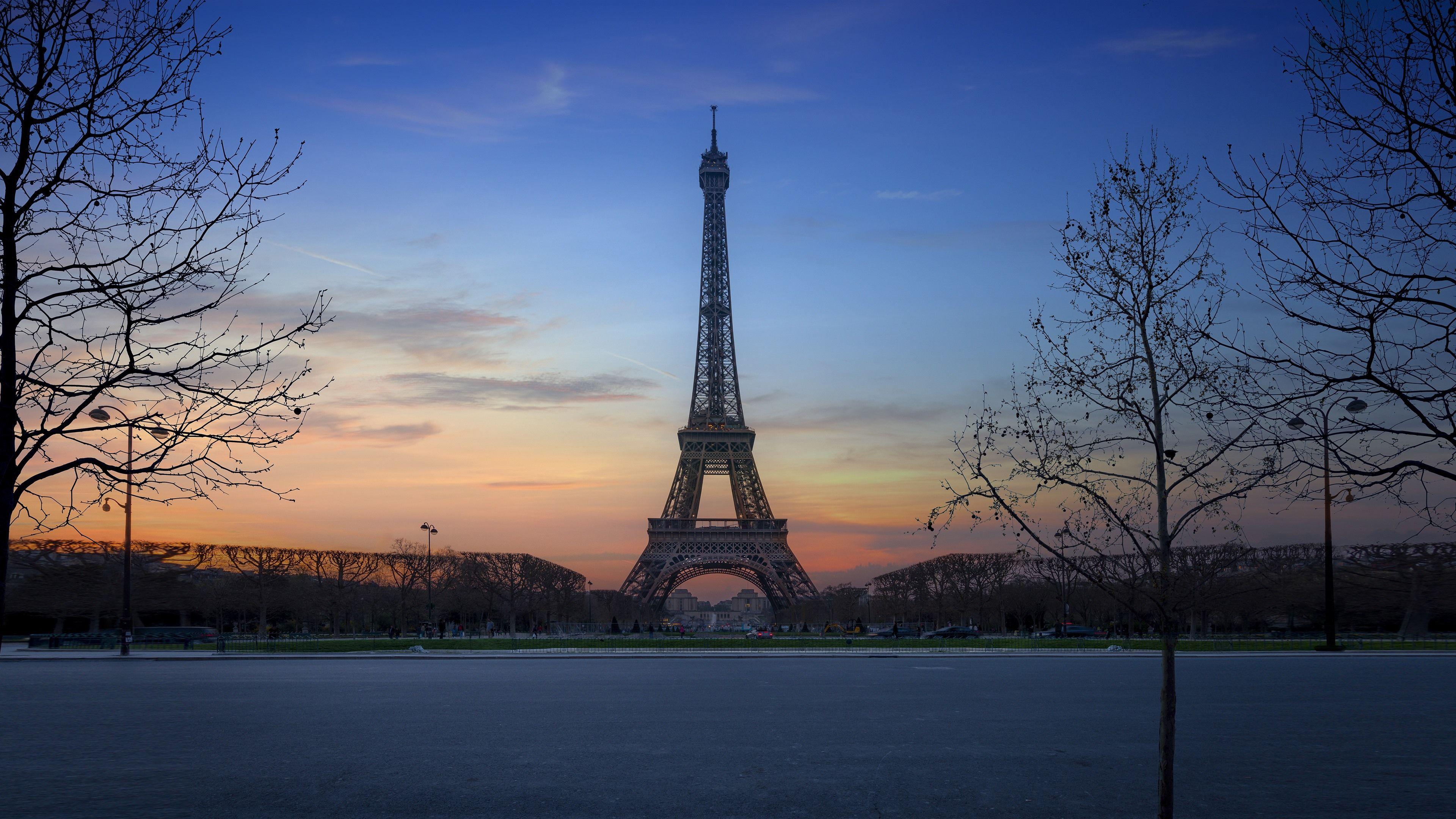3840x2160 Hình nền tháp Eiffel, đêm, cây, Paris, Pháp