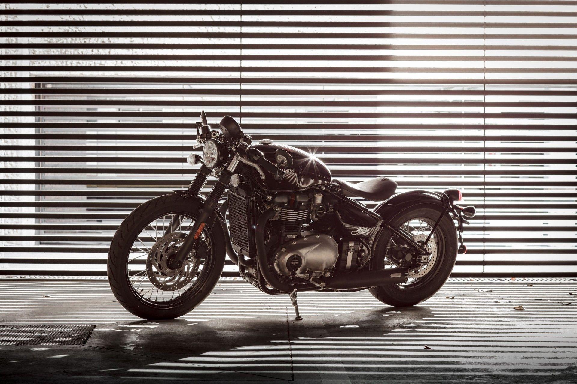 1920x1280 HD Bobber Wallpaper