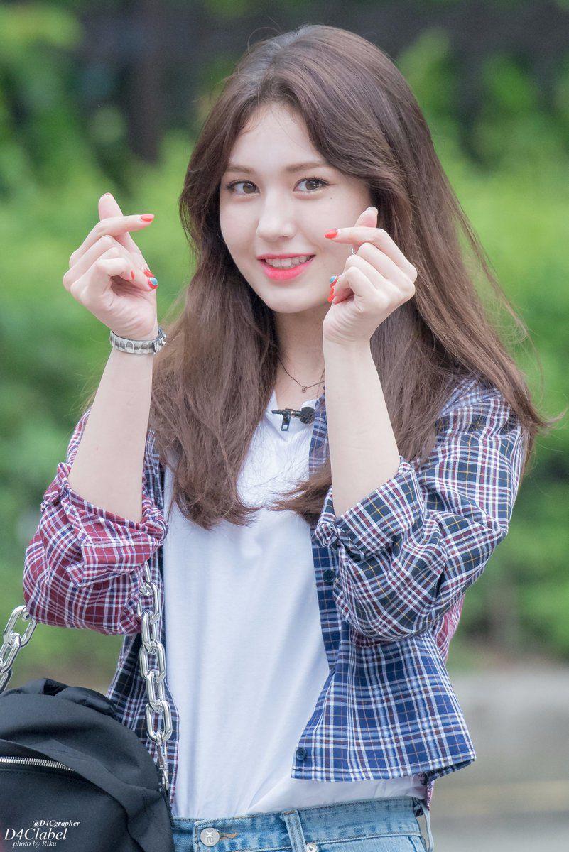 801x1200 Image in Jeon Somi