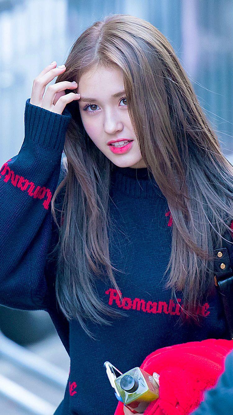 750x1334 ioi jeon somi lockscreen