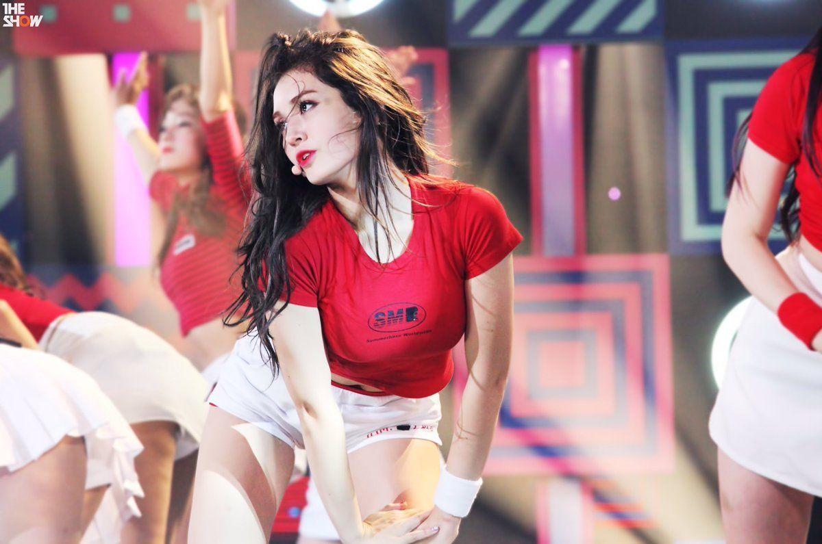 1200x795 Somi SBS 'The Show' Update So Mi Photo