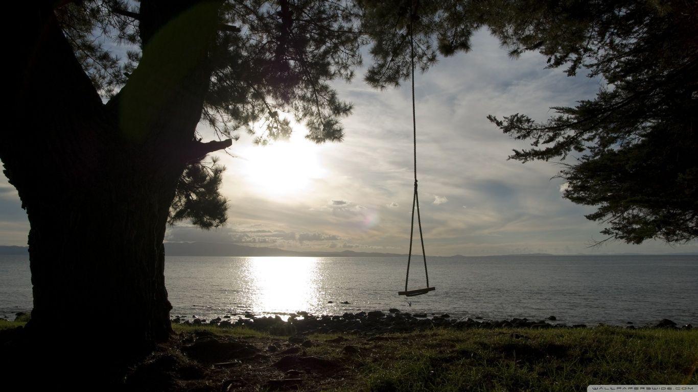 1366x768 Swing Wallpaper