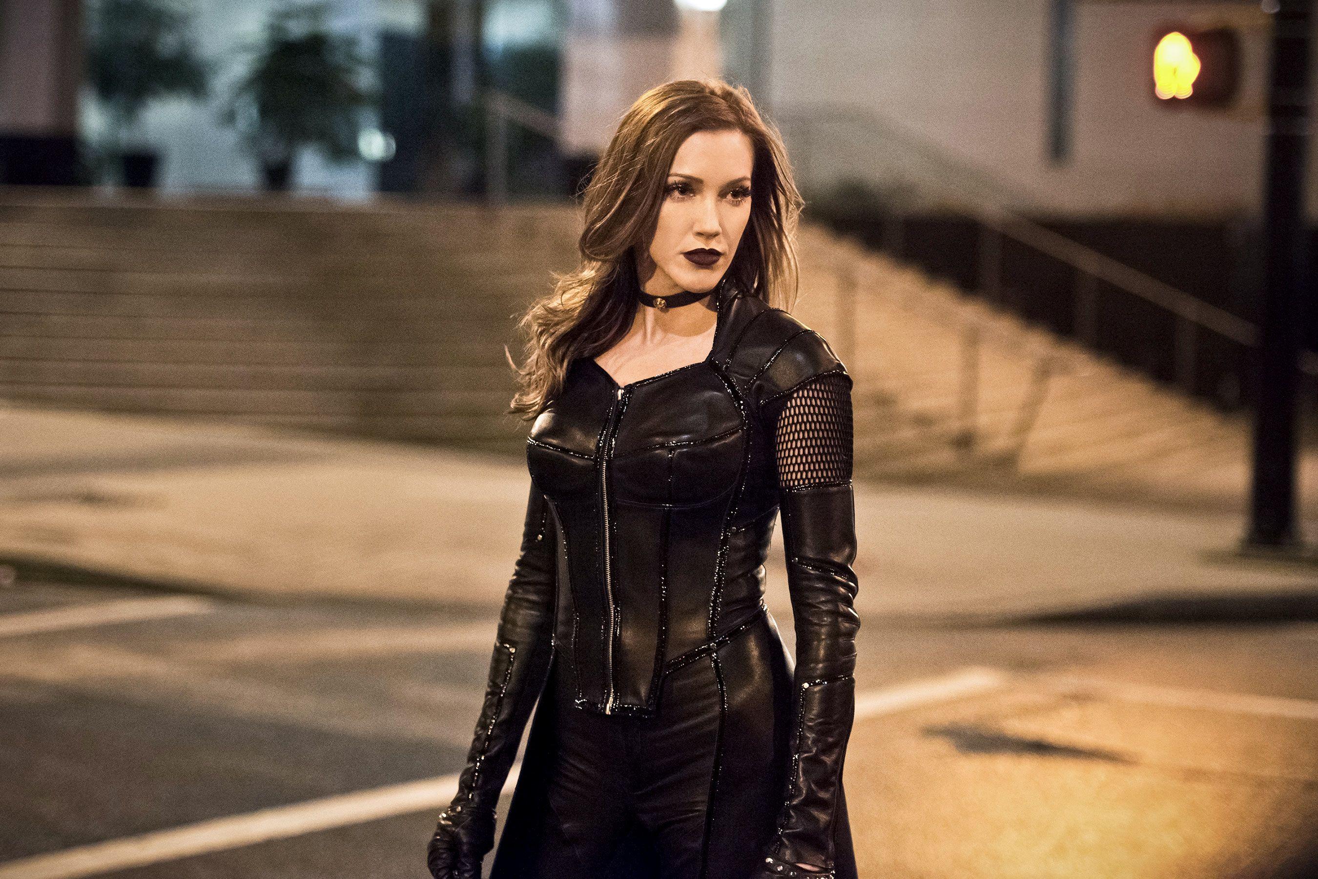 2700x1800 Katie Cassidy As Black Canary Arrow iPhone HD