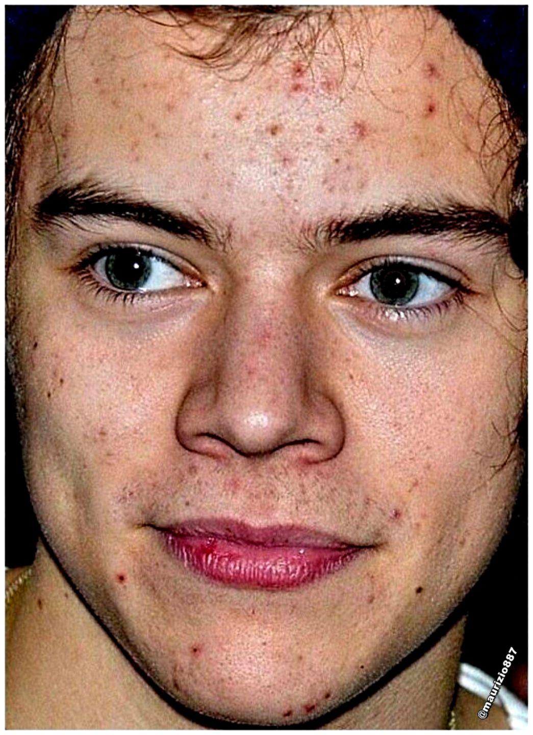 1045x1440 Harry Styles 2013 Wallpaper