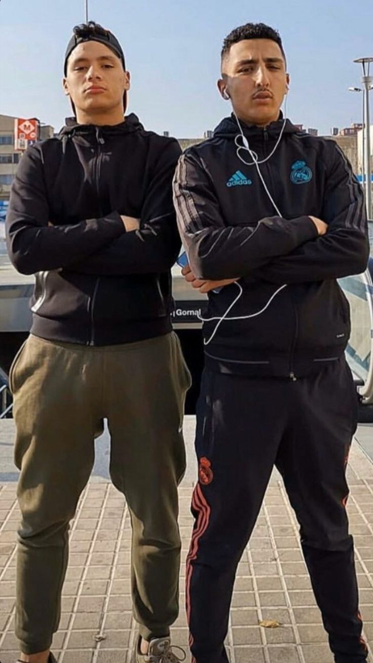 736x1308 Beny jr ft. El morad