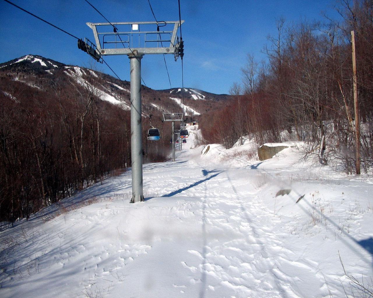 1280x1024 Best ski resort, Vermont from Skyeship gondola 1280x1024 Wallpaper