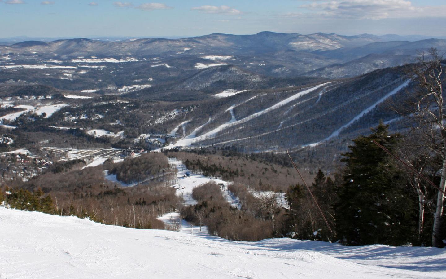 1440x900 Best ski resort, Vermont Peak Base from North
