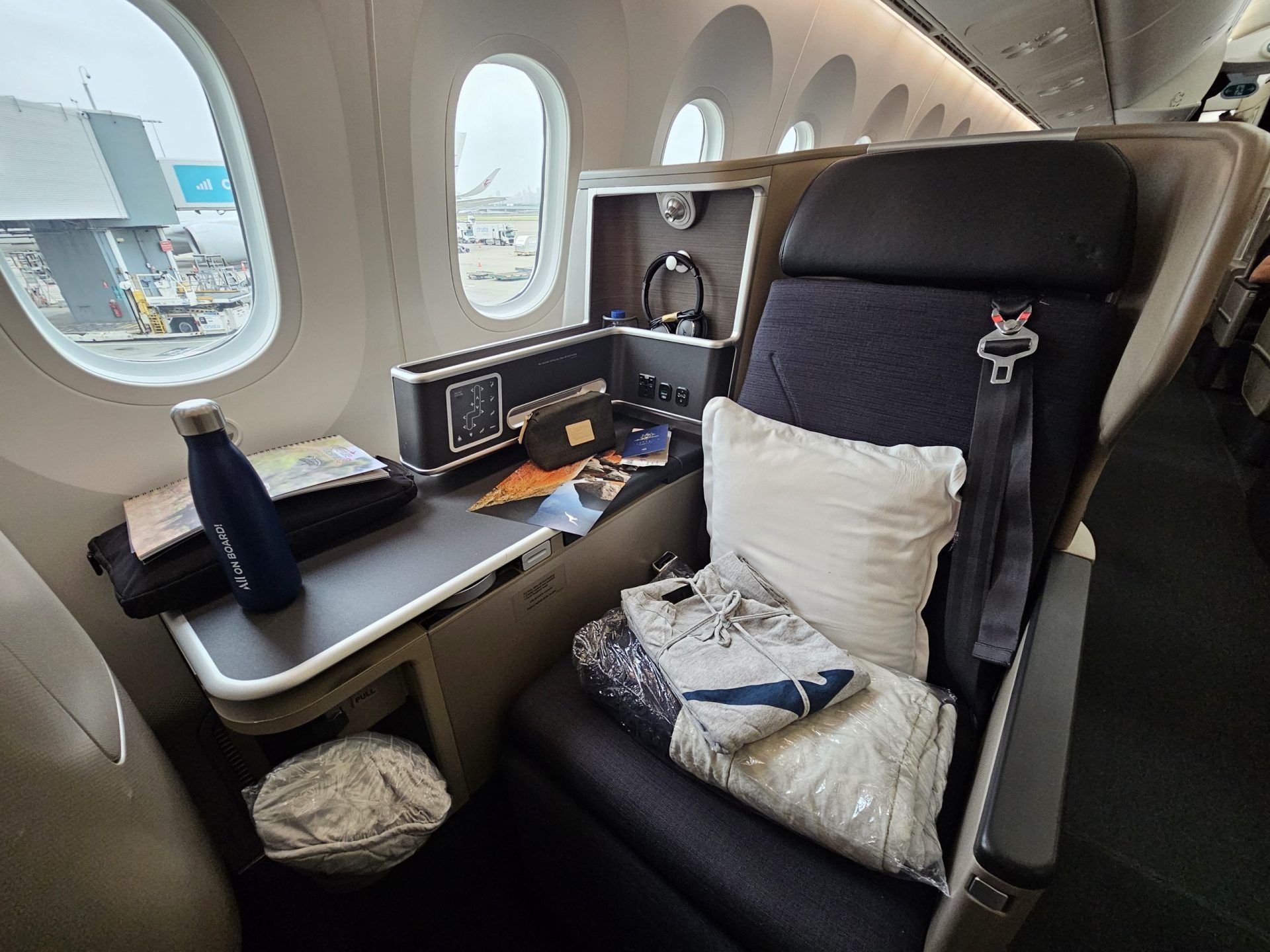 1920x1440 I flew Qantas Business Class to South